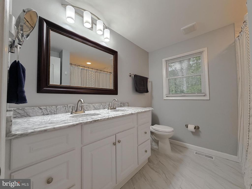 Image 33 of property listing at 25033 THREE NOTCH RD, Hollywood, MD 20636