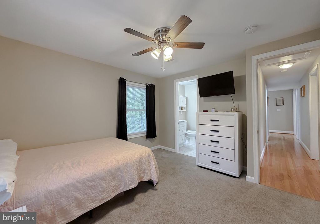 Image 42 of property listing at 25033 THREE NOTCH RD, Hollywood, MD 20636