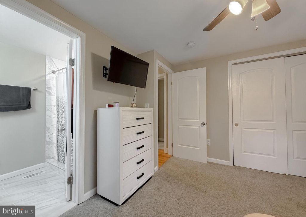 Image 43 of property listing at 25033 THREE NOTCH RD, Hollywood, MD 20636