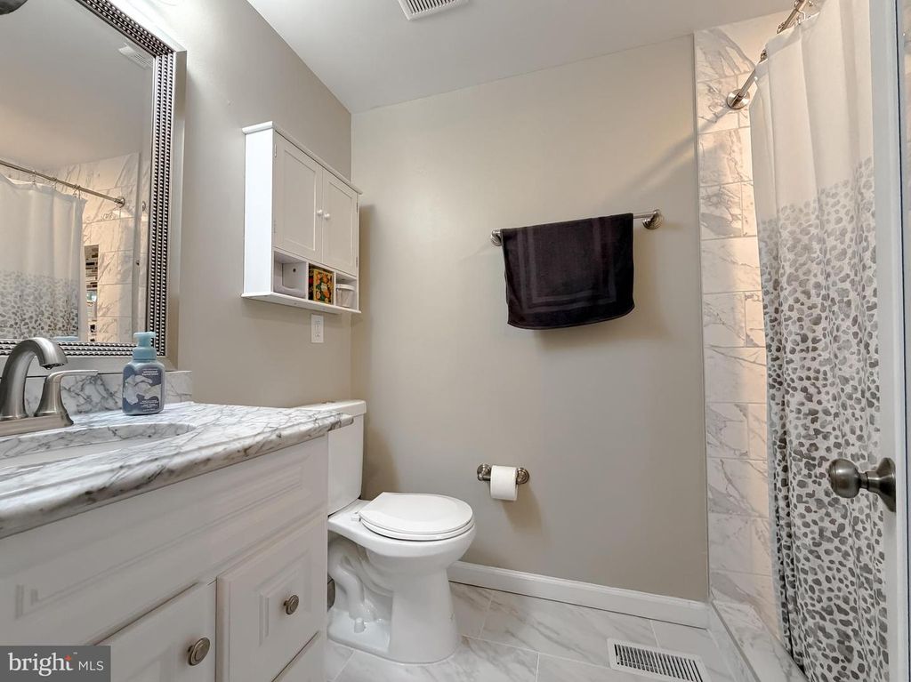 Image 44 of property listing at 25033 THREE NOTCH RD, Hollywood, MD 20636