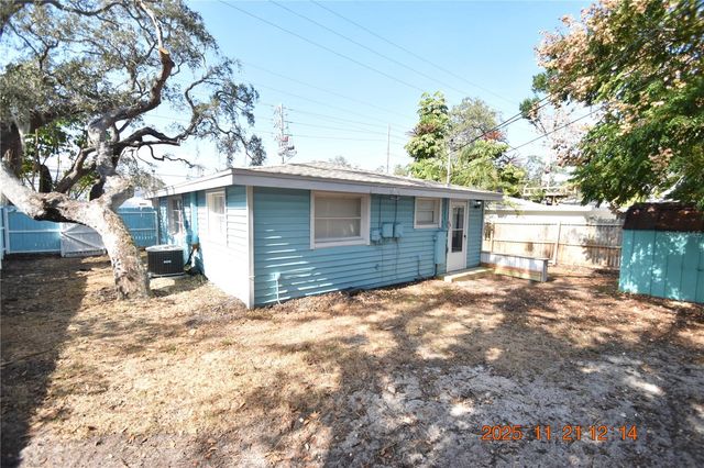 363 MILWAUKEE AVENUE, Dunedin, FL 34698