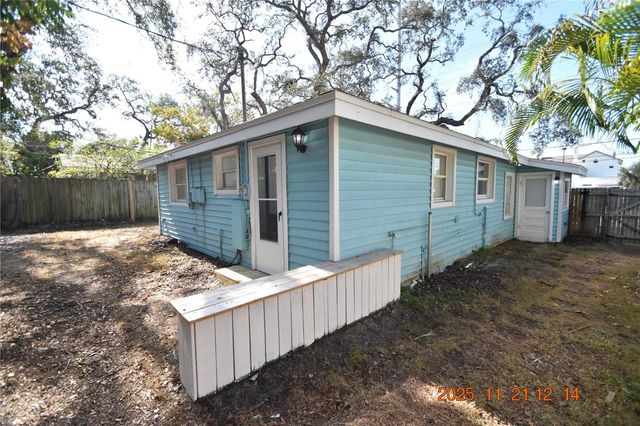 363 MILWAUKEE AVENUE, Dunedin, FL 34698