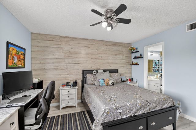 536 Shady Pine Way A2, Greenacres, FL 33415
