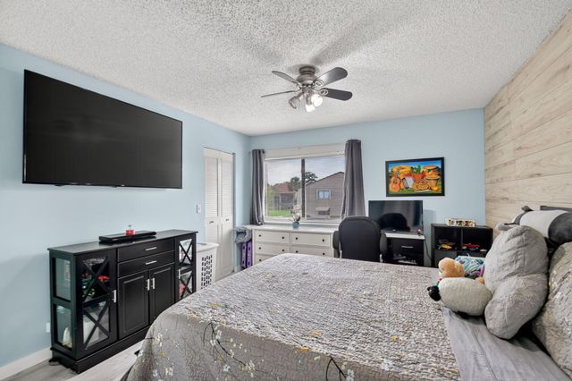 536 Shady Pine Way A2, Greenacres, FL 33415