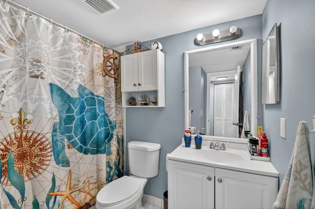536 Shady Pine Way A2, Greenacres, FL 33415