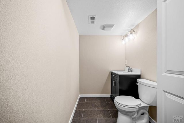 594 S Archdale Dr, Pueblo West, CO 81007