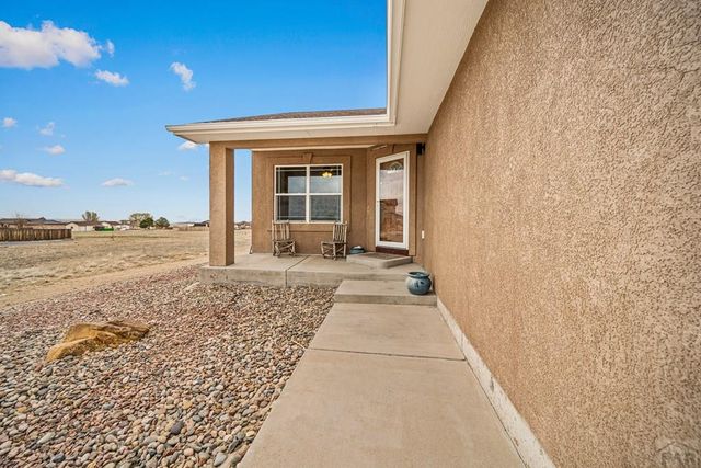 594 S Archdale Dr, Pueblo West, CO 81007