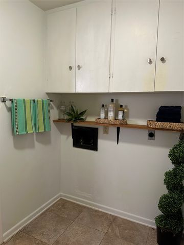 405 N Elm Street, Comanche, TX 76442