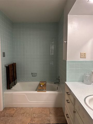 405 N Elm Street, Comanche, TX 76442