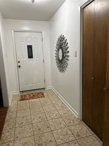 405 N Elm Street, Comanche, TX 76442