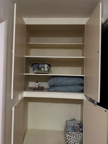 405 N Elm Street, Comanche, TX 76442