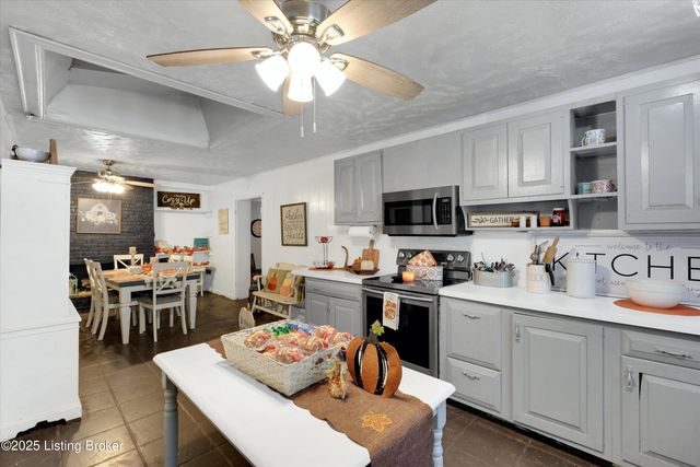 345 Townhill Rd, Taylorsville, KY 40071