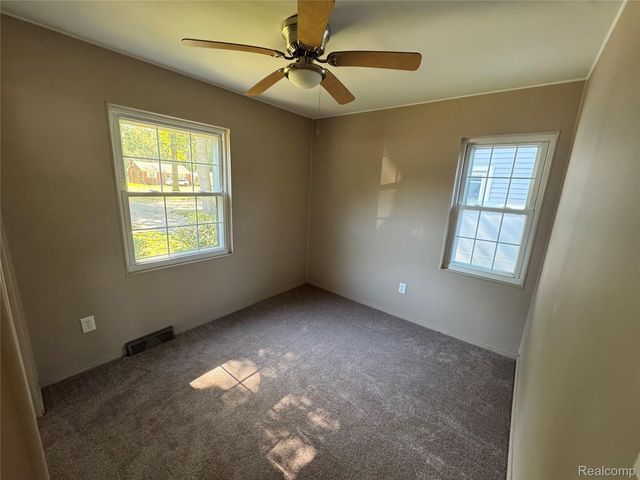 26122 Beverly Road, Taylor, MI 48180