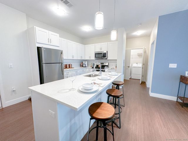 111b Morgan Street 216, Stamford, CT 06905