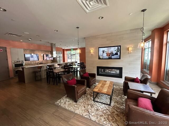 111b Morgan Street 216, Stamford, CT 06905