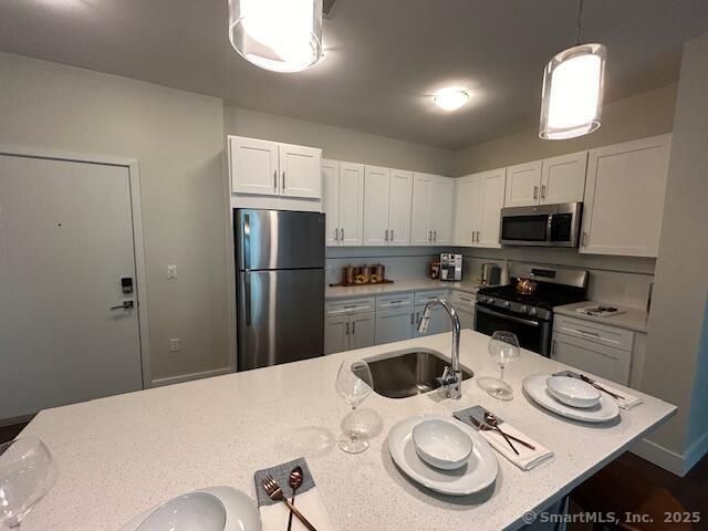 111b Morgan Street 216, Stamford, CT 06905
