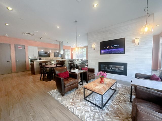 111b Morgan Street 216, Stamford, CT 06905