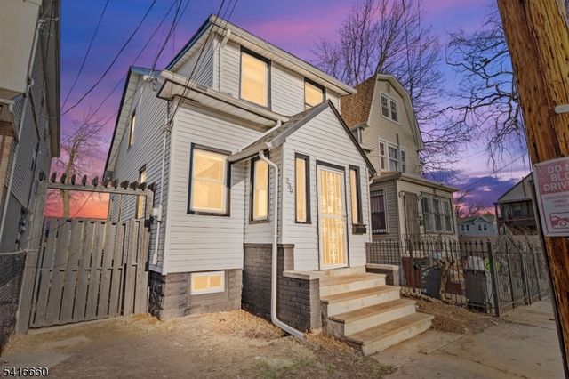 239 S 19Th St, Newark City, NJ 07103