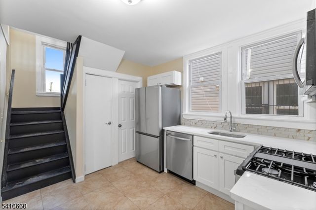 239 S 19Th St, Newark City, NJ 07103