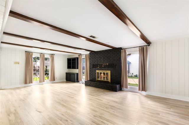 3602 Ridgeview Drive, Missouri City, TX 77459