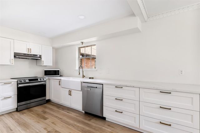 3602 Ridgeview Drive, Missouri City, TX 77459