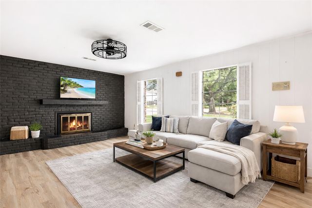 3602 Ridgeview Drive, Missouri City, TX 77459