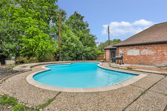3602 Ridgeview Drive, Missouri City, TX 77459