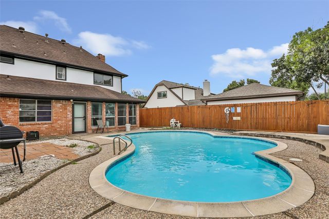 3602 Ridgeview Drive, Missouri City, TX 77459