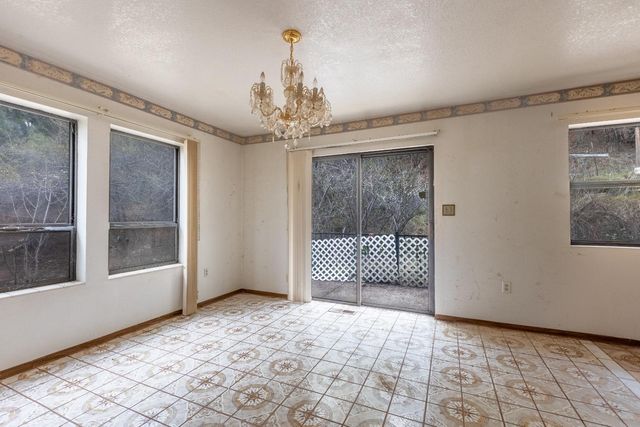 19570 Tiger Tail Rd, Grass Valley, CA 95949