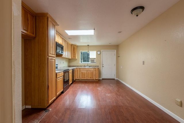19570 Tiger Tail Rd, Grass Valley, CA 95949
