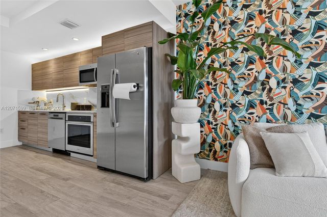 121 NE 34th Street L305, Miami, FL 33137