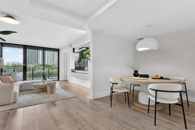 121 NE 34th Street L305, Miami, FL 33137