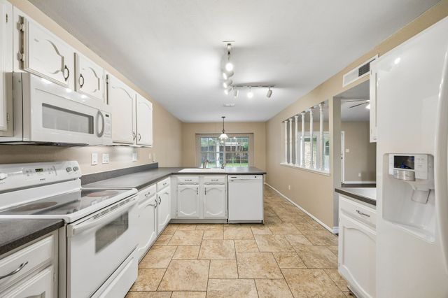 940 Cherokee Trail, Plano, TX 75023