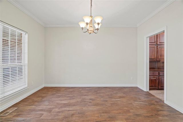 10400 Fawn Trail Road, Mustang, OK 73064