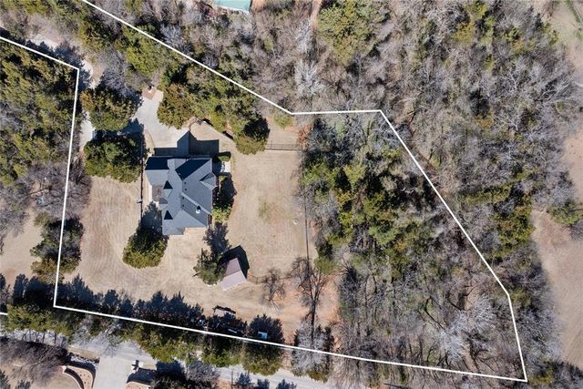 10400 Fawn Trail Road, Mustang, OK 73064