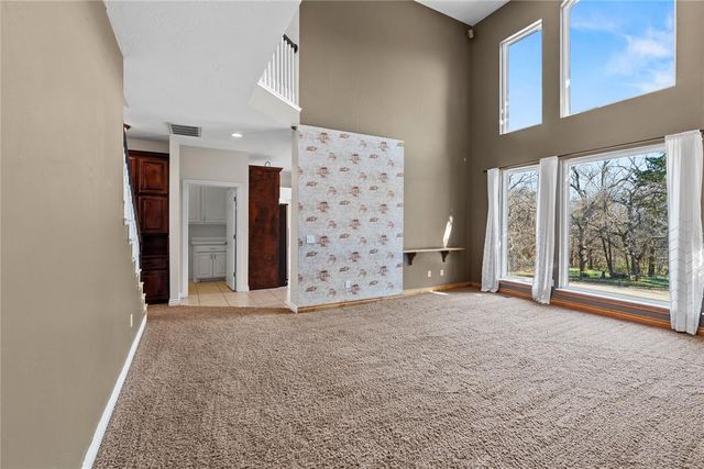 10400 Fawn Trail Road, Mustang, OK 73064