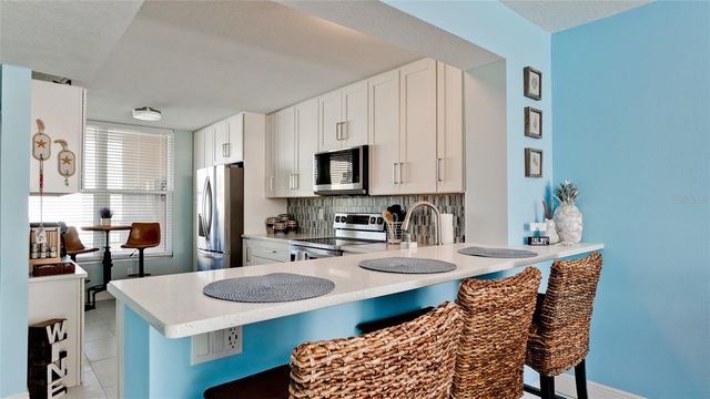 4460 FAIRWAYS BOULEVARD 102, Bradenton, FL 34209