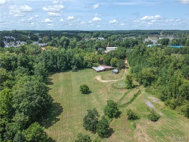 601 Martin Luther King, Northport, AL 35476