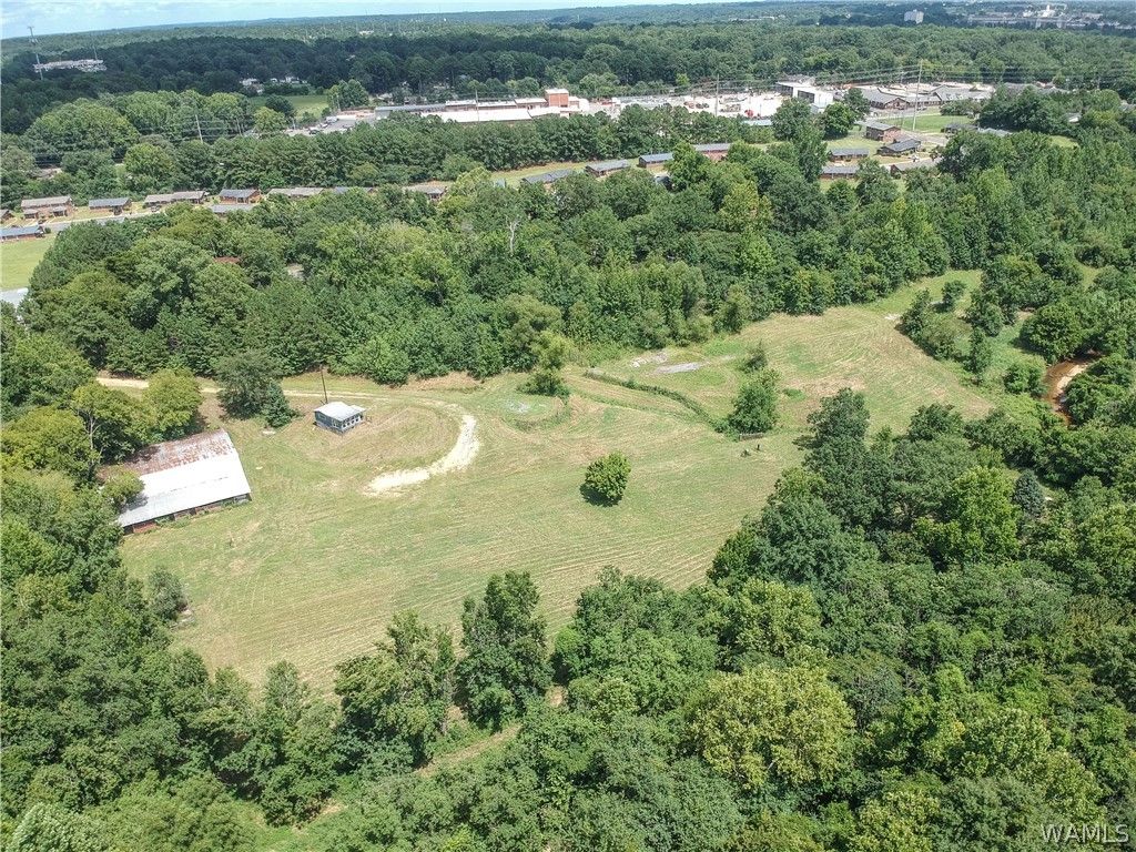 601 Martin Luther King, Northport, AL 35476