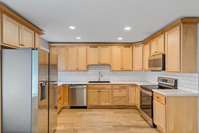 522 HUNTRIDGE DR, Columbia, MO 65201