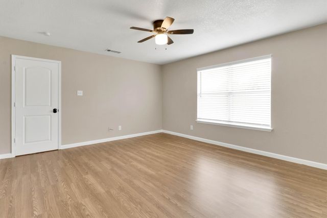 732 Bluebonnet Drive, Cedar Hill, TX 75104