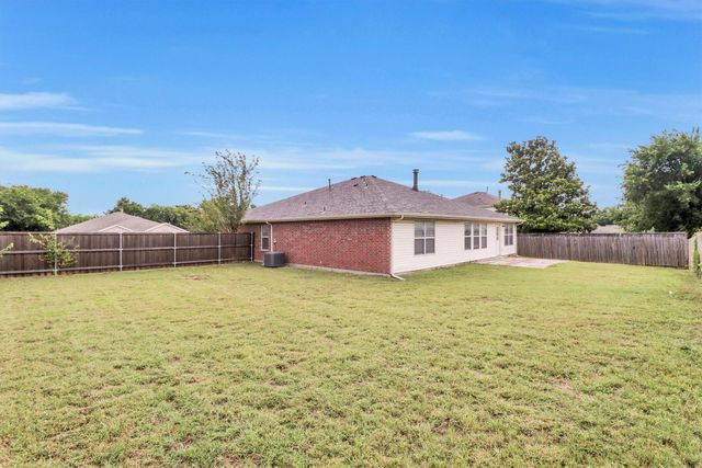 732 Bluebonnet Drive, Cedar Hill, TX 75104