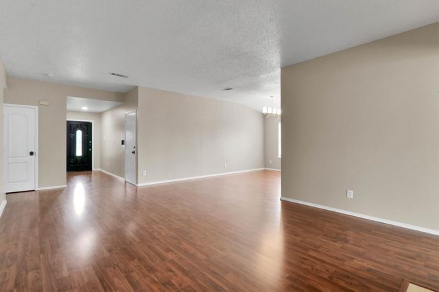 732 Bluebonnet Drive, Cedar Hill, TX 75104
