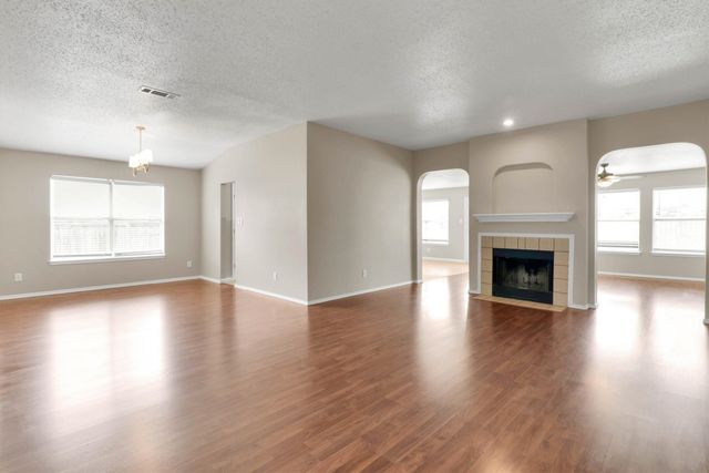 732 Bluebonnet Drive, Cedar Hill, TX 75104