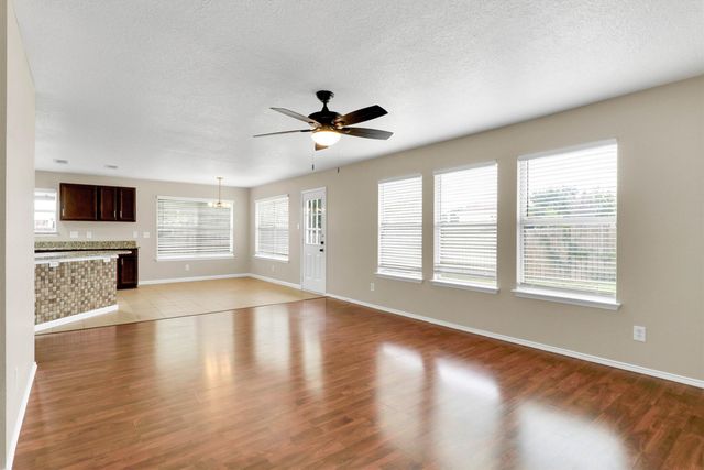 732 Bluebonnet Drive, Cedar Hill, TX 75104