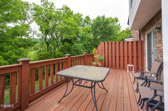 1723 Blakewood Court 1723, Kingsport, TN 37660