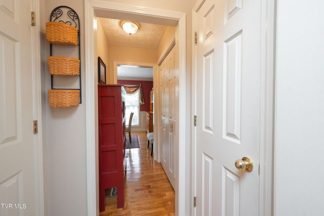 1723 Blakewood Court 1723, Kingsport, TN 37660