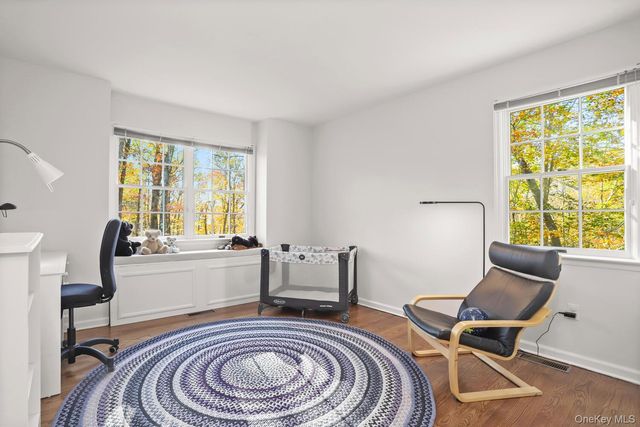 517 Old Chappaqua Road, Briarcliff Manor, NY 10510