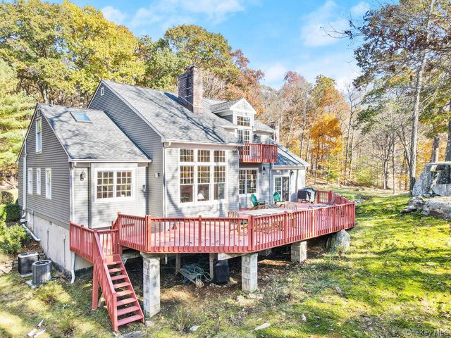 517 Old Chappaqua Road, Briarcliff Manor, NY 10510