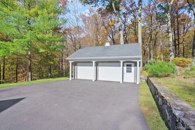 517 Old Chappaqua Road, Briarcliff Manor, NY 10510